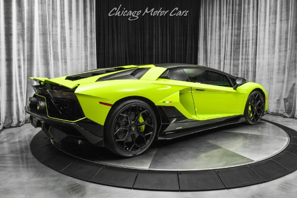 Used 2022 Lamborghini Aventador LP780-4 Ultimae Ultimae Coupe Verde Scandal MSRP $584,753 + $30k in Upgrades! Full PPF for sale Sold at Chicago Motor Cars in West Chicago IL 60185 5