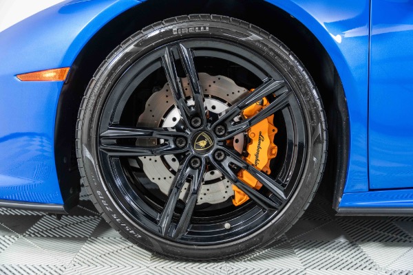 Used 2020 Lamborghini Huracan EVO RWD Stunning Spec! Carbon EVO Seats! Front End Lifter! Loaded! for sale Sold at Chicago Motor Cars in West Chicago IL 60185 3