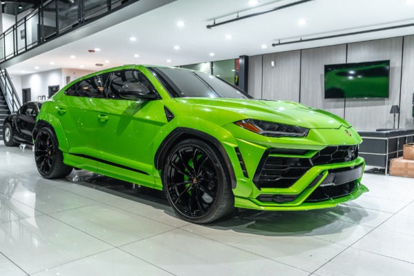 Used 2022 Lamborghini Urus SUV Verde Mantis! 1016 Carbon Fiber WIDEBODY! Ryft Exhaust! B&O 3D! LOADED! for sale Sold at Chicago Motor Cars in West Chicago IL 60185 6