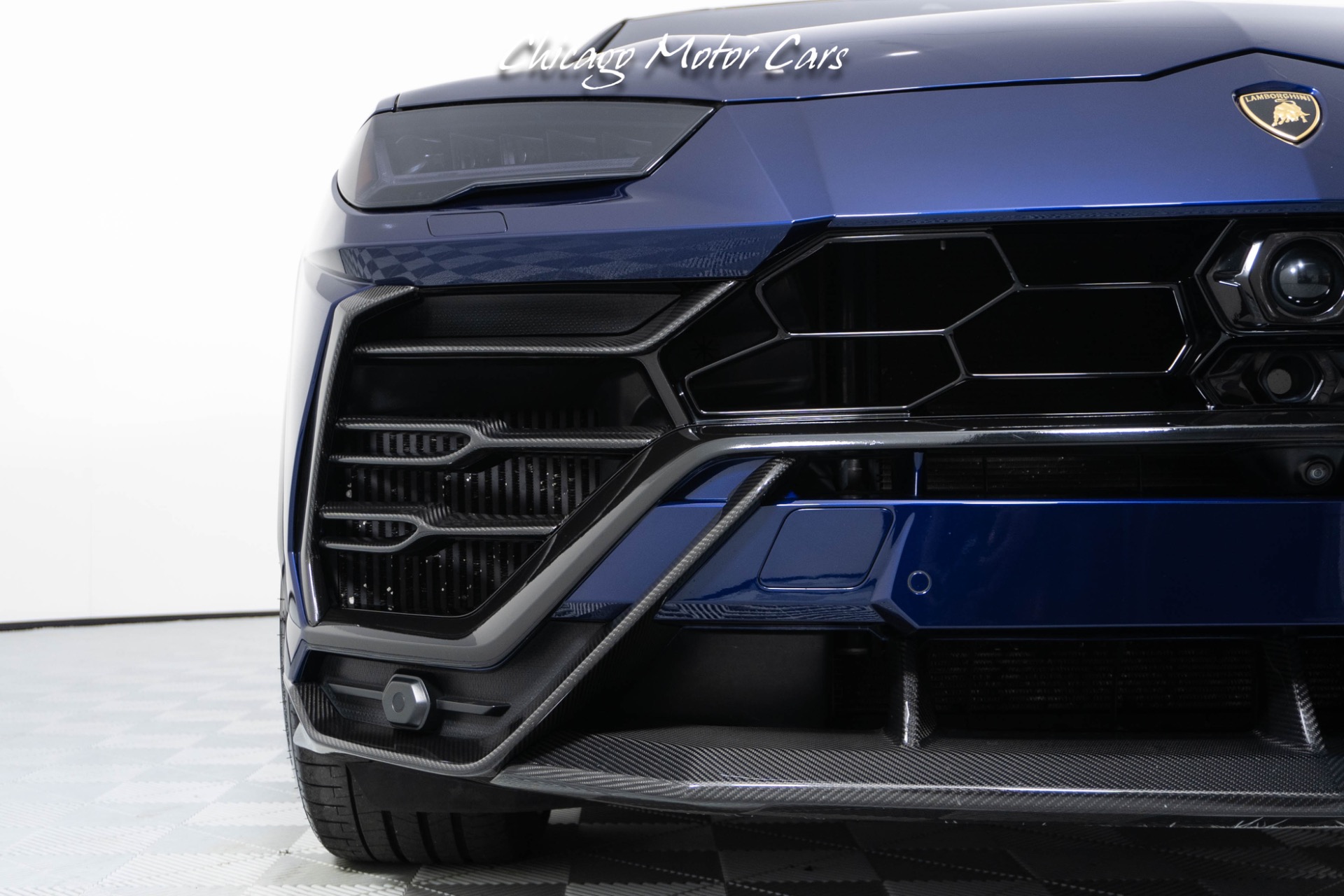 Used-2019-Lamborghini-Urus-Ryft-Exhaust-Carbon-Fiber-Exterior-Pack-Red-Interior
