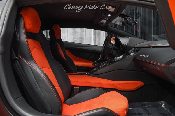 Used-2015-Lamborghini-Aventador-LP700-4-Coupe-Only-8K-Miles-Carbon-Fiber-InteriorExterior-Package-Loaded