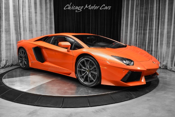 Used 2015 Lamborghini Aventador LP700-4 Coupe Only 8K Miles! Carbon Fiber Interior/Exterior Package! Loaded for sale Sold at Chicago Motor Cars in West Chicago IL 60185 6