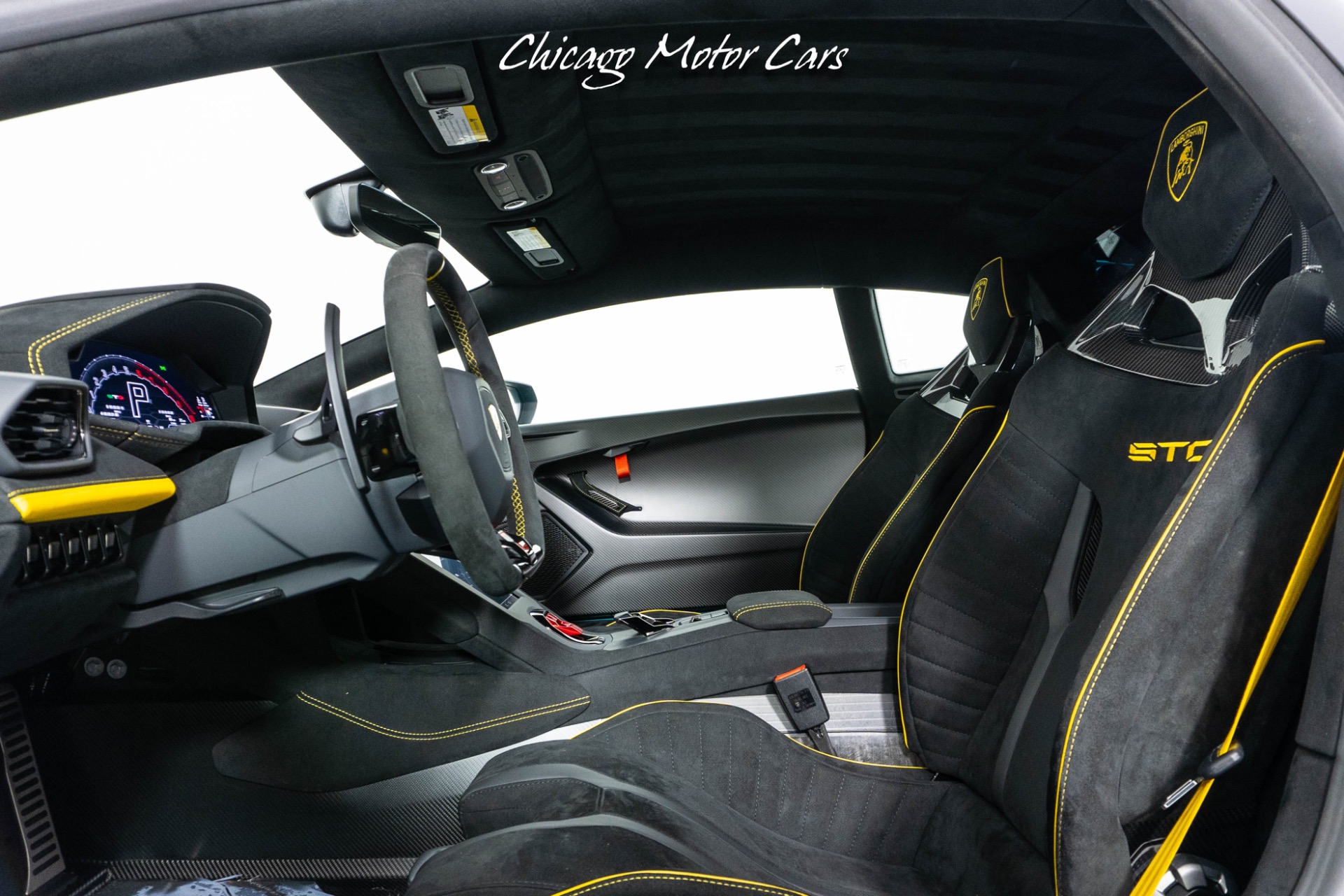 Used 2022 Lamborghini Huracan STO Rare Color! Alcantara Interior Used 2022 Lamborghini Huracan STO Rare Color! Alcantara Interior