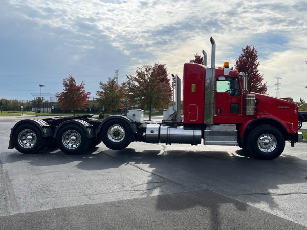 Used 2017 Kenworth T800 for sale Sold at Chicago Motor Cars in West Chicago IL 60185 4