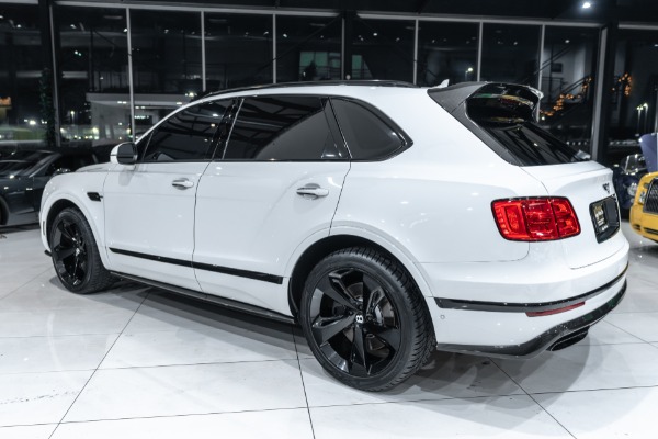 Used 2018 Bentley Bentayga Black Edition SUV Front Comfort Seats! Picnic Tables! HOT Spec! LOADED! for sale Sold at Chicago Motor Cars in West Chicago IL 60185 3