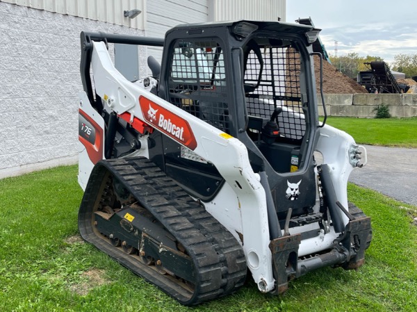 Used 2021 Bobcat T76 Loader for sale Sold at Chicago Motor Cars in West Chicago IL 60185 3