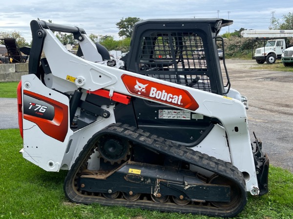 Used 2021 Bobcat T76 Loader for sale Sold at Chicago Motor Cars in West Chicago IL 60185 4