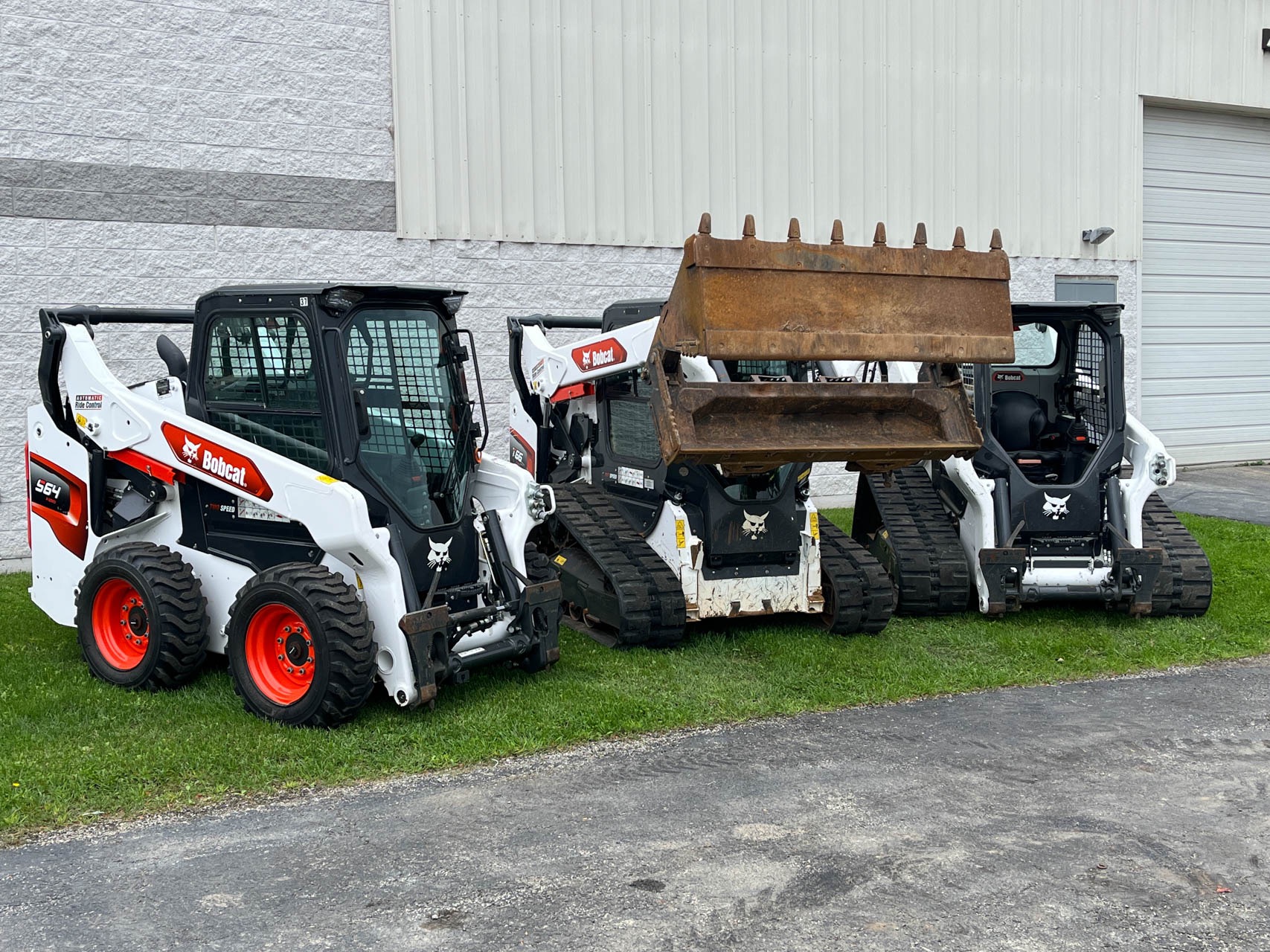 2021 BOBCAT T66 LOADER - Image 27