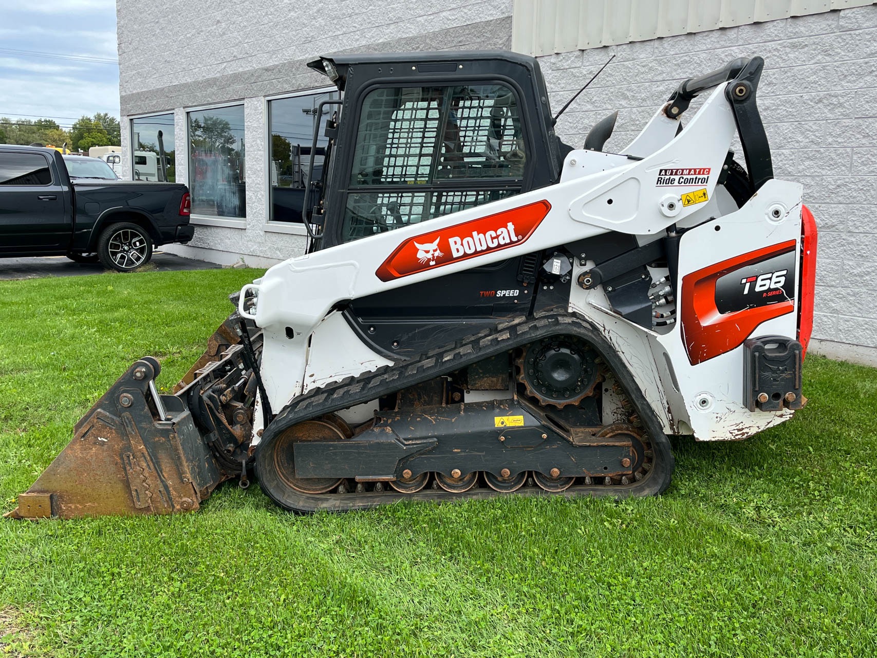 2021 BOBCAT T66 LOADER - Image 8
