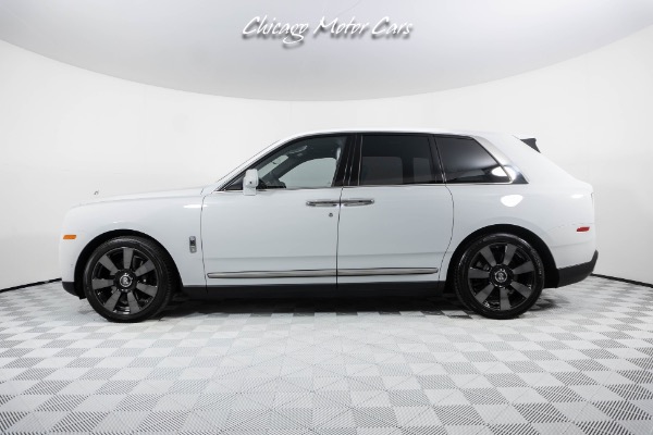 Used 2022 Rolls-Royce Cullinan Bespoke Interior! Technology Package! Shooting Star Headliner! for sale Sold at Chicago Motor Cars in West Chicago IL 60185 2