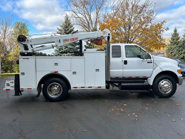 Used 2007 Ford F-750 XLT Service Truck for sale Sold at Chicago Motor Cars in West Chicago IL 60185 5