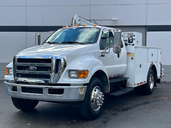 Used 2007 Ford F-750 XLT Service Truck for sale Sold at Chicago Motor Cars in West Chicago IL 60185 1