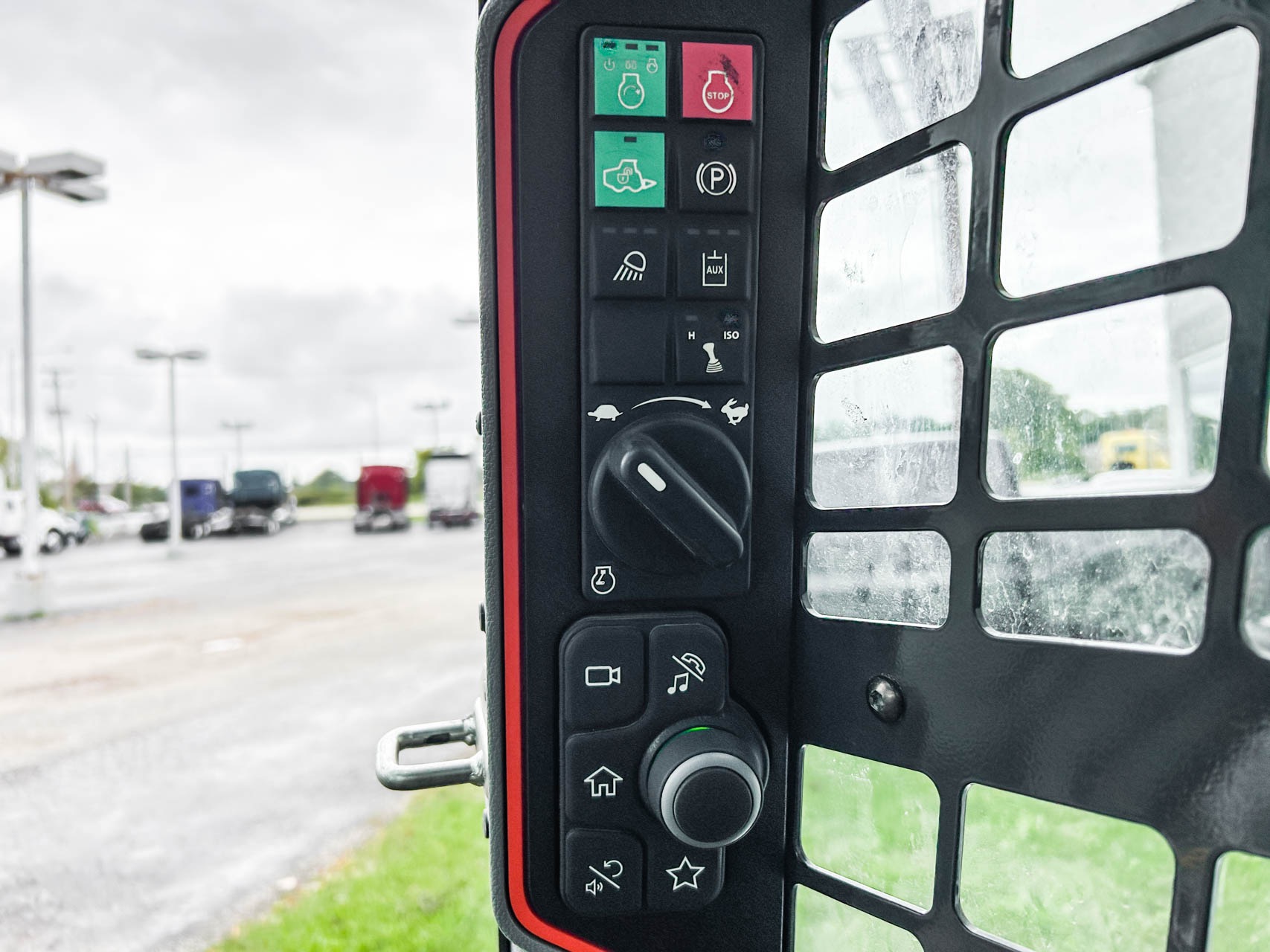 2020 BOBCAT S64 SKIDLOADER - Image 17