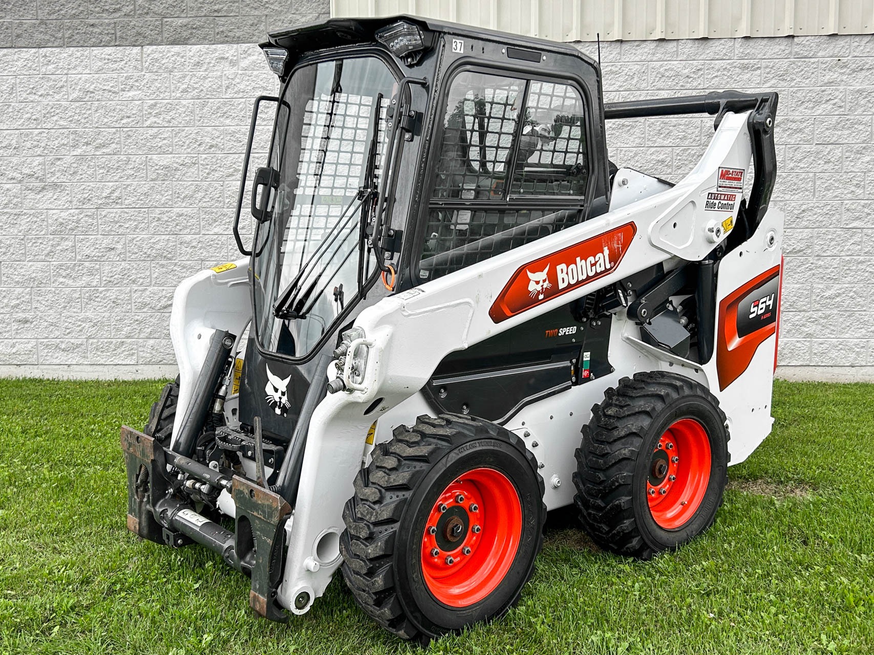 2020 BOBCAT S64 SKIDLOADER - Image 1
