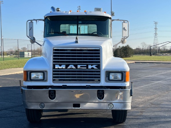 Used 2007 MACK CHN613 for sale Sold at Chicago Motor Cars in West Chicago IL 60185 2