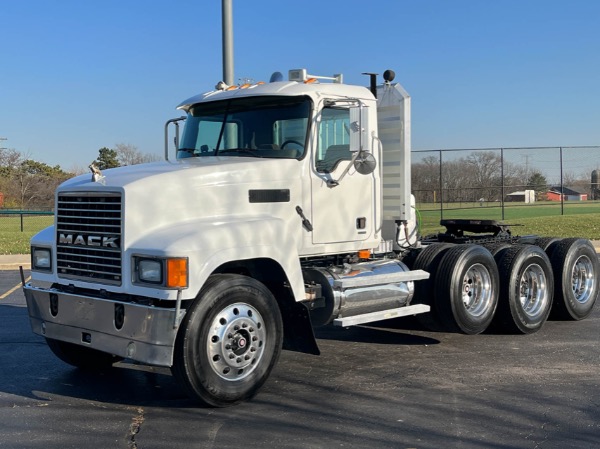 Used 2007 MACK CHN613 for sale Sold at Chicago Motor Cars in West Chicago IL 60185 1