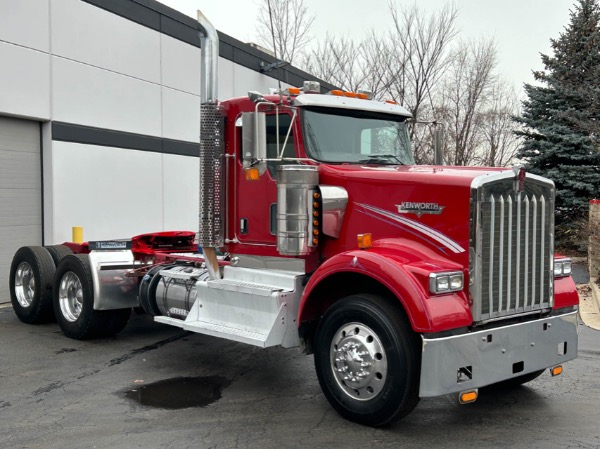 Used 2009 Kenworth W900 for sale Sold at Chicago Motor Cars in West Chicago IL 60185 3