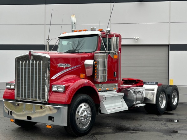 Used 2009 Kenworth W900 for sale Sold at Chicago Motor Cars in West Chicago IL 60185 1