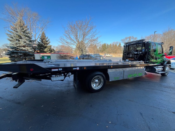 Used 2022 International MV607 EXT Cab for sale Sold at Chicago Motor Cars in West Chicago IL 60185 5