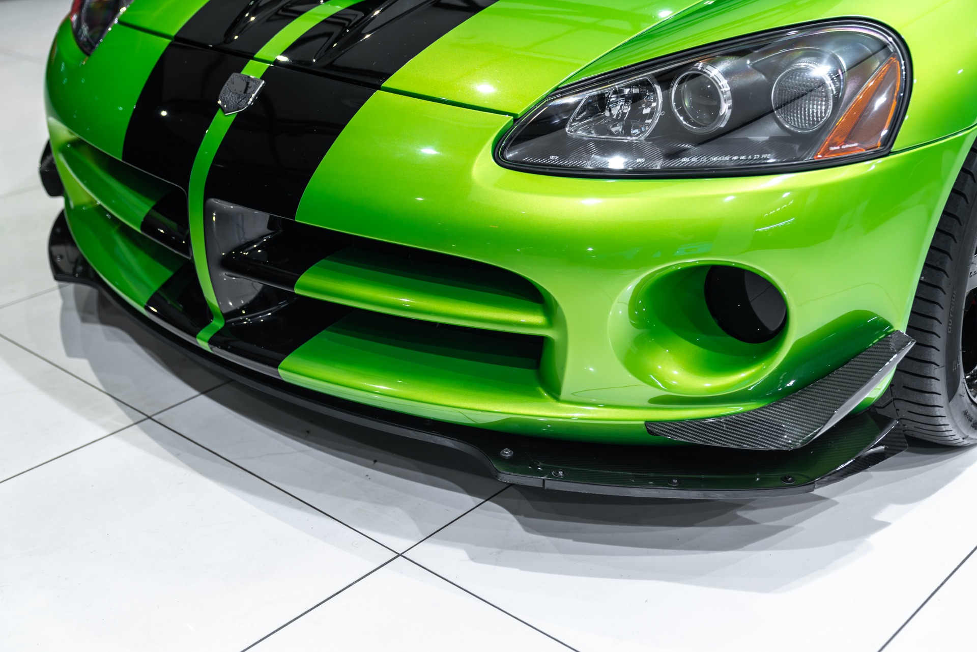 Used-2010-Dodge-Viper-SRT-10-ACR-Coupe-6-Speed-Manual-Snakeskin-Green-Pearl-LOW-Miles-RARE