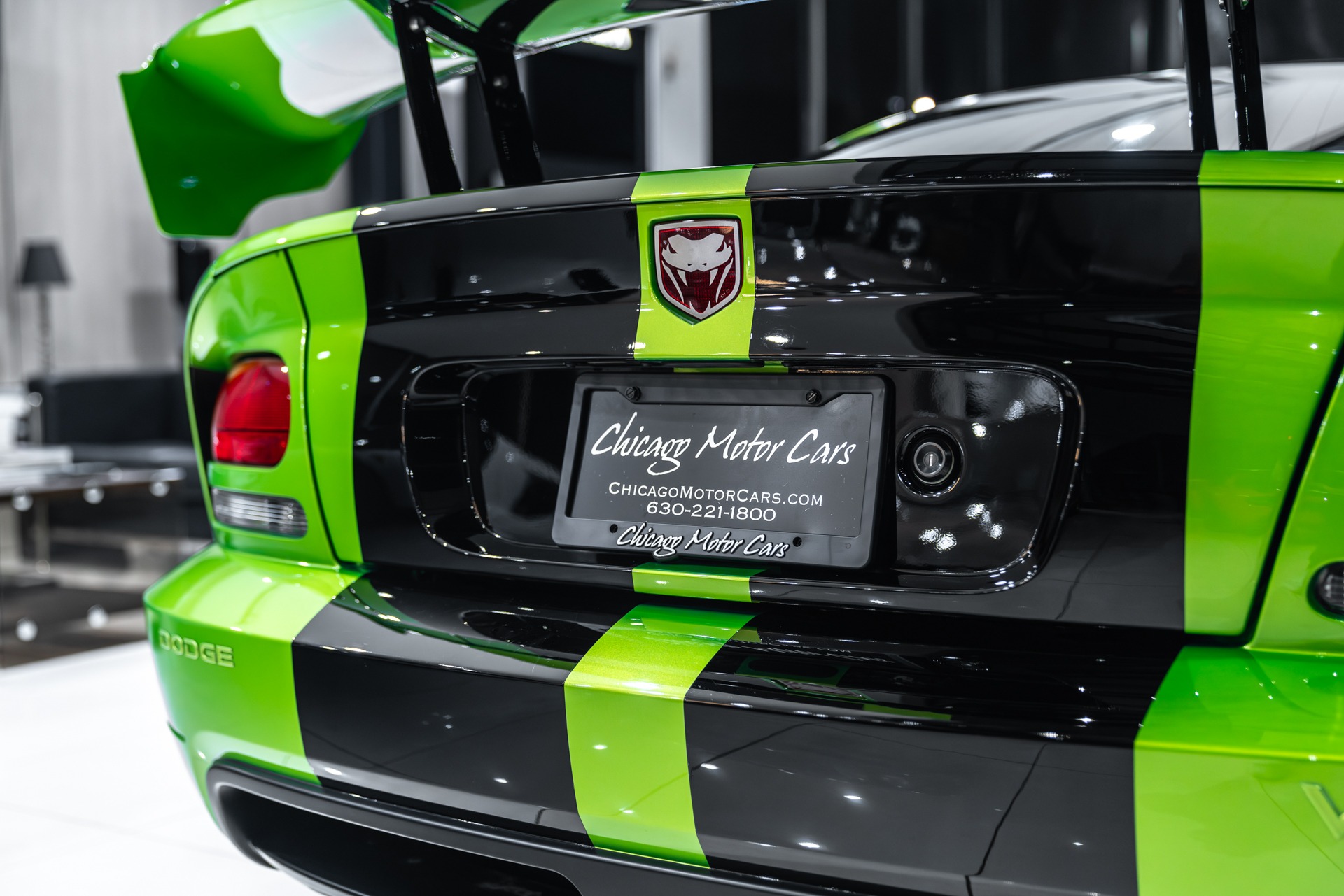 Used-2010-Dodge-Viper-SRT-10-ACR-Coupe-6-Speed-Manual-Snakeskin-Green-Pearl-LOW-Miles-RARE