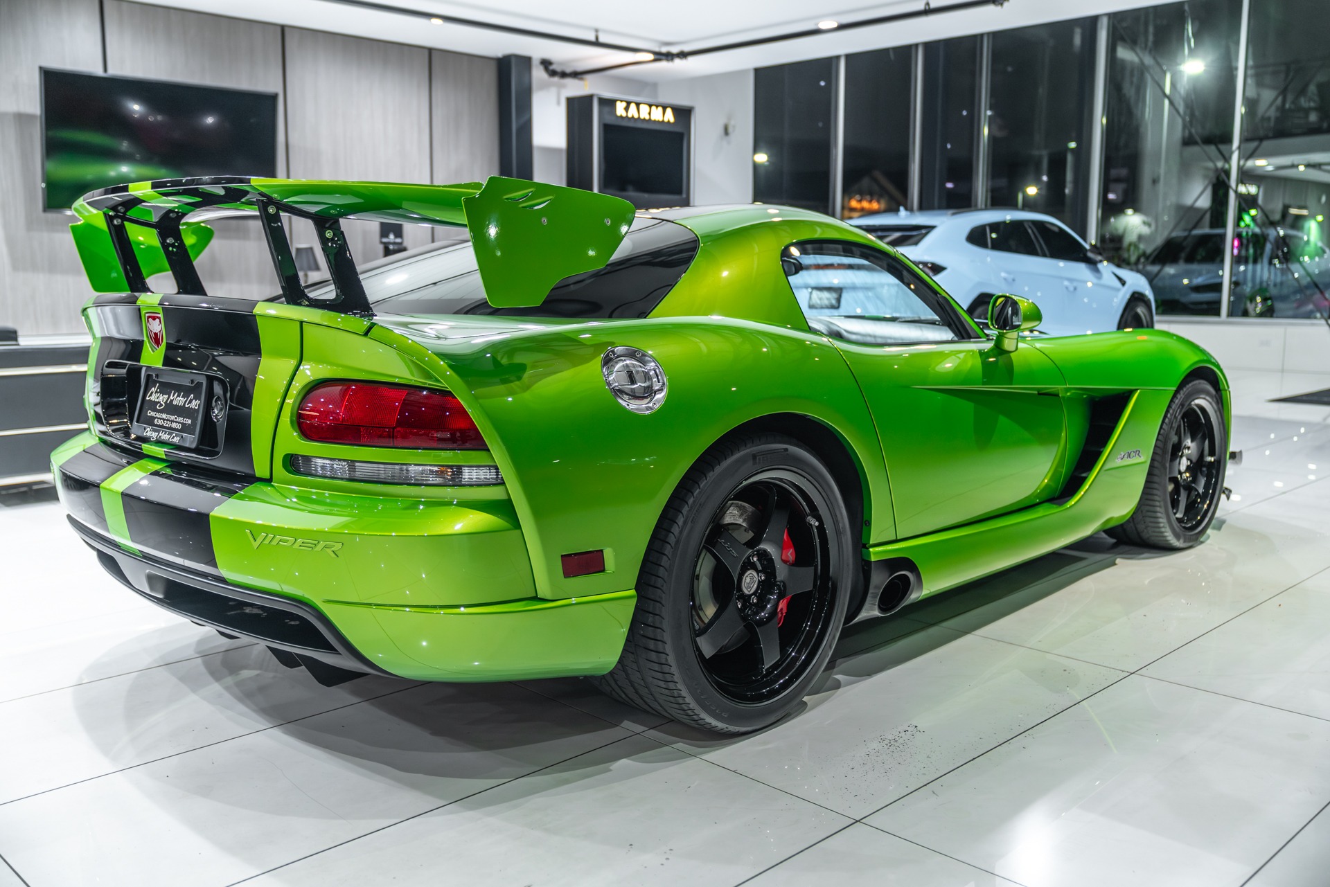 Used-2010-Dodge-Viper-SRT-10-ACR-Coupe-6-Speed-Manual-Snakeskin-Green-Pearl-LOW-Miles-RARE