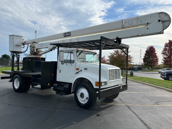 Used 2000 International 4700 Boom Truck for sale Sold at Chicago Motor Cars in West Chicago IL 60185 3