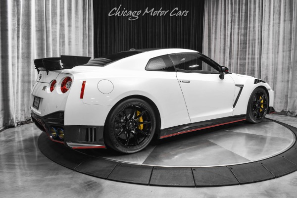 Used 2023 Nissan GT-R GTR NISMO Coupe RARE Example! TONS of Carbon! Upgrades! 676 WHP! 800 Miles! for sale Sold at Chicago Motor Cars in West Chicago IL 60185 5