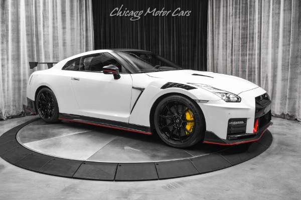 Used 2023 Nissan GT-R GTR NISMO Coupe RARE Example! TONS of Carbon! Upgrades! 676 WHP! 800 Miles! for sale Sold at Chicago Motor Cars in West Chicago IL 60185 6