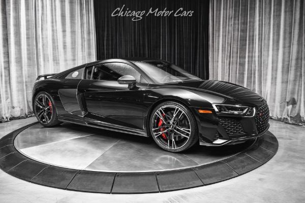 Used 2020 Audi R8 5.2 quattro V10 performance Only 6k Miles Diamond Stitching LOADED for sale Sold at Chicago Motor Cars in West Chicago IL 60185 6