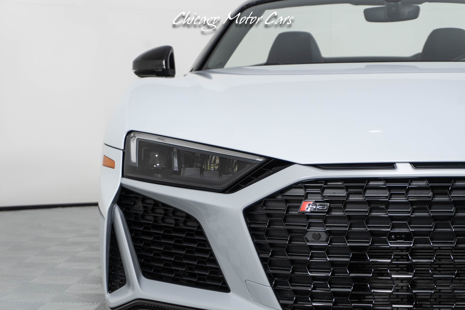 Used-2023-Audi-R8-52-Quattro-V10-Performance-Spyder-ONLY-865-Miles-HOT-Color-Combo