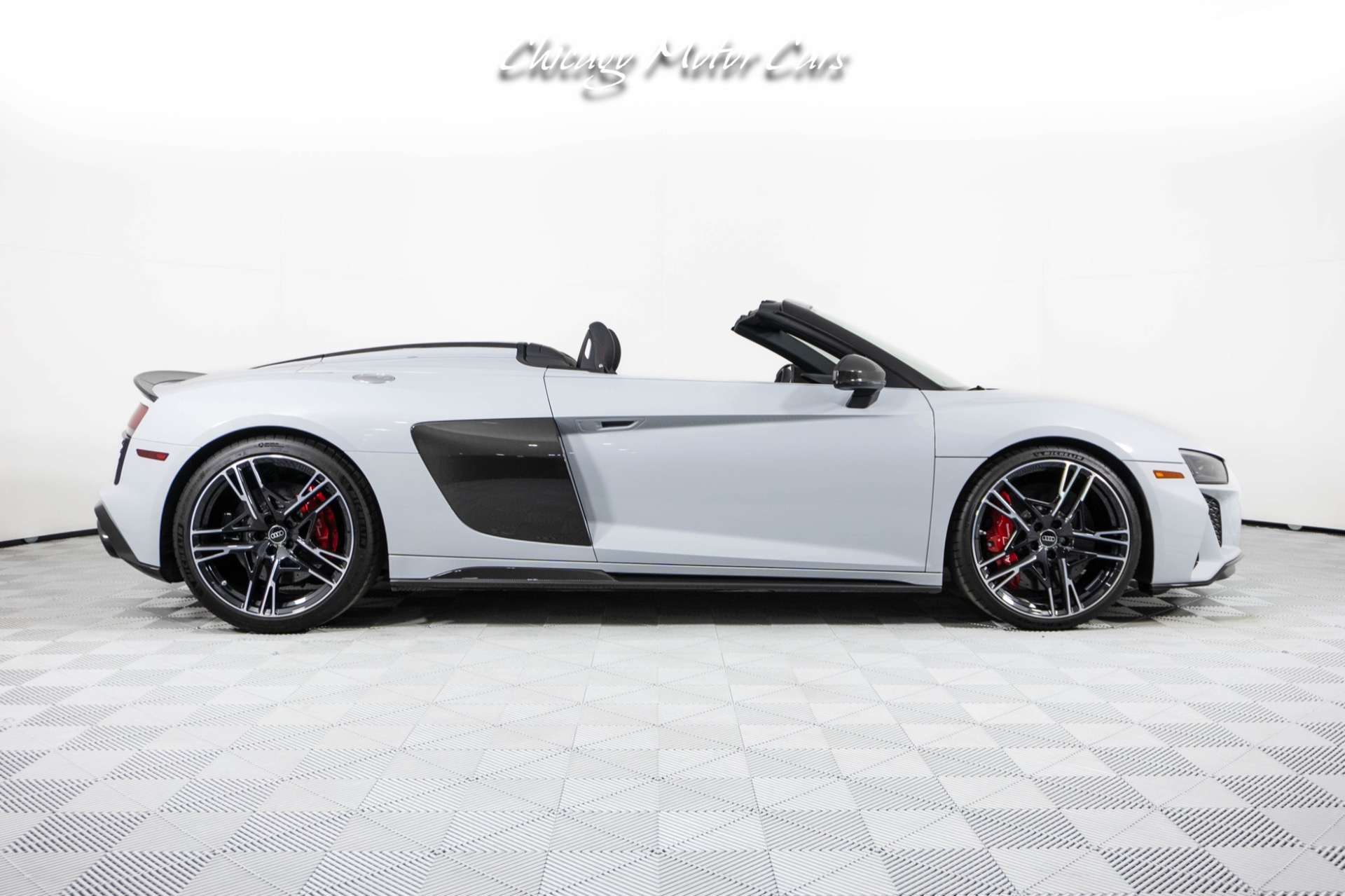 Used-2023-Audi-R8-52-Quattro-V10-Performance-Spyder-ONLY-865-Miles-HOT-Color-Combo