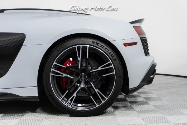 Used 2023 Audi R8 V10 Performance 5.2 Quattro Spyder! ONLY 865 Miles! Suzuka Gray! Black Optics Pkg! for sale Sold at Chicago Motor Cars in West Chicago IL 60185 5