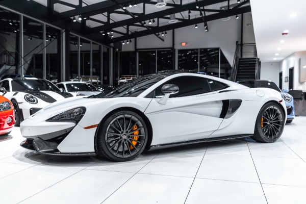 Used 2017 McLaren 570GT Coupe! Hot Spec! Full Stealth PPF! Carbon Interior Trim! Sport Exhaust! for sale Sold at Chicago Motor Cars in West Chicago IL 60185 3