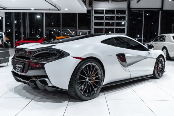 Used 2017 McLaren 570GT Coupe! Hot Spec! Full Stealth PPF! Carbon Interior Trim! Sport Exhaust! for sale Sold at Chicago Motor Cars in West Chicago IL 60185 6