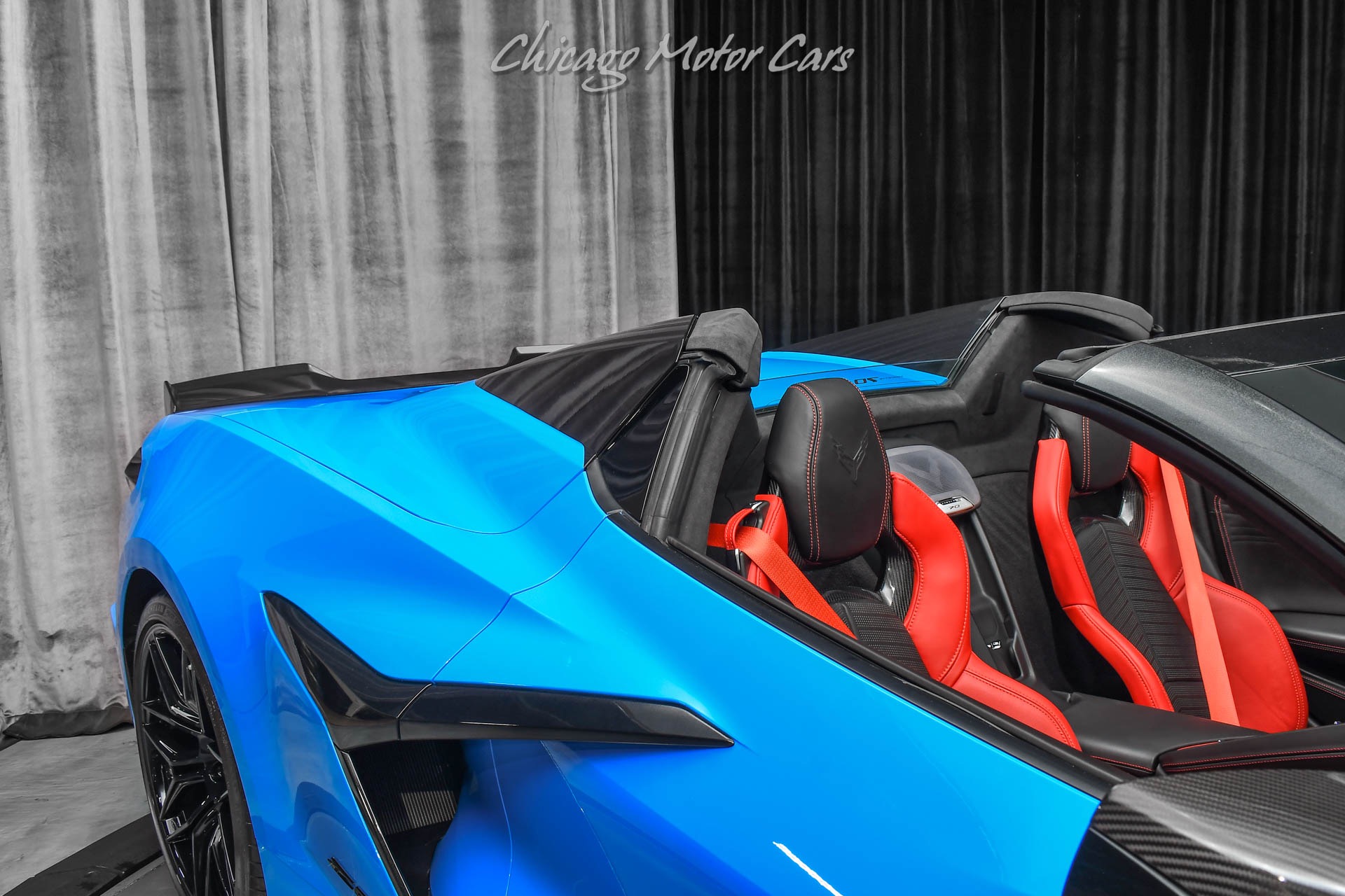 Used-2023-Chevrolet-Corvette-Z06-Convertible-3LZ-Rapid-Blue-Red-Interior-LOADED-Carbon-Fiber-Upgrades