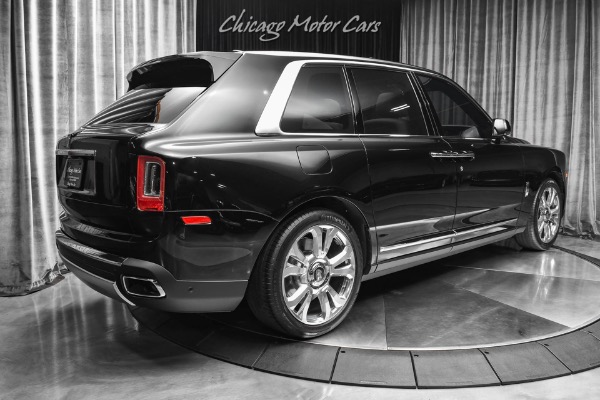 Used 2022 Rolls-Royce Cullinan SUV Only 7K Miles! Rear Picnic Tables! Black Diamond & Cashmere Color Combo for sale Sold at Chicago Motor Cars in West Chicago IL 60185 5