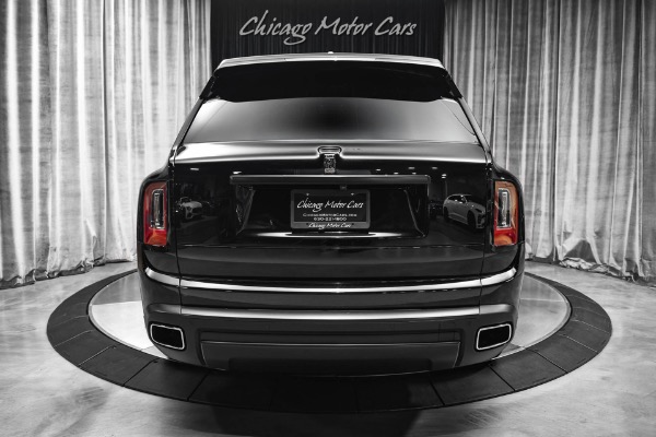 Used 2019 Rolls-Royce Cullinan SUV Rear Theater Config! Lounge Seats! Cullinan Pkg! GORGEOUS Color Combo! for sale Sold at Chicago Motor Cars in West Chicago IL 60185 4