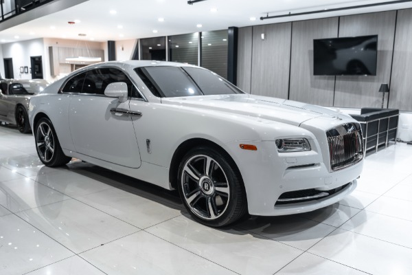 Used 2014 Rolls-Royce Wraith Coupe Starlight Headliner! The Wraith Package! ONLY 24k Miles! $374K+ MSRP! for sale Sold at Chicago Motor Cars in West Chicago IL 60185 6