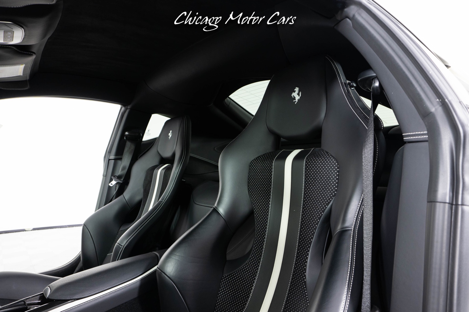 2018 FERRARI 812 - Image 32