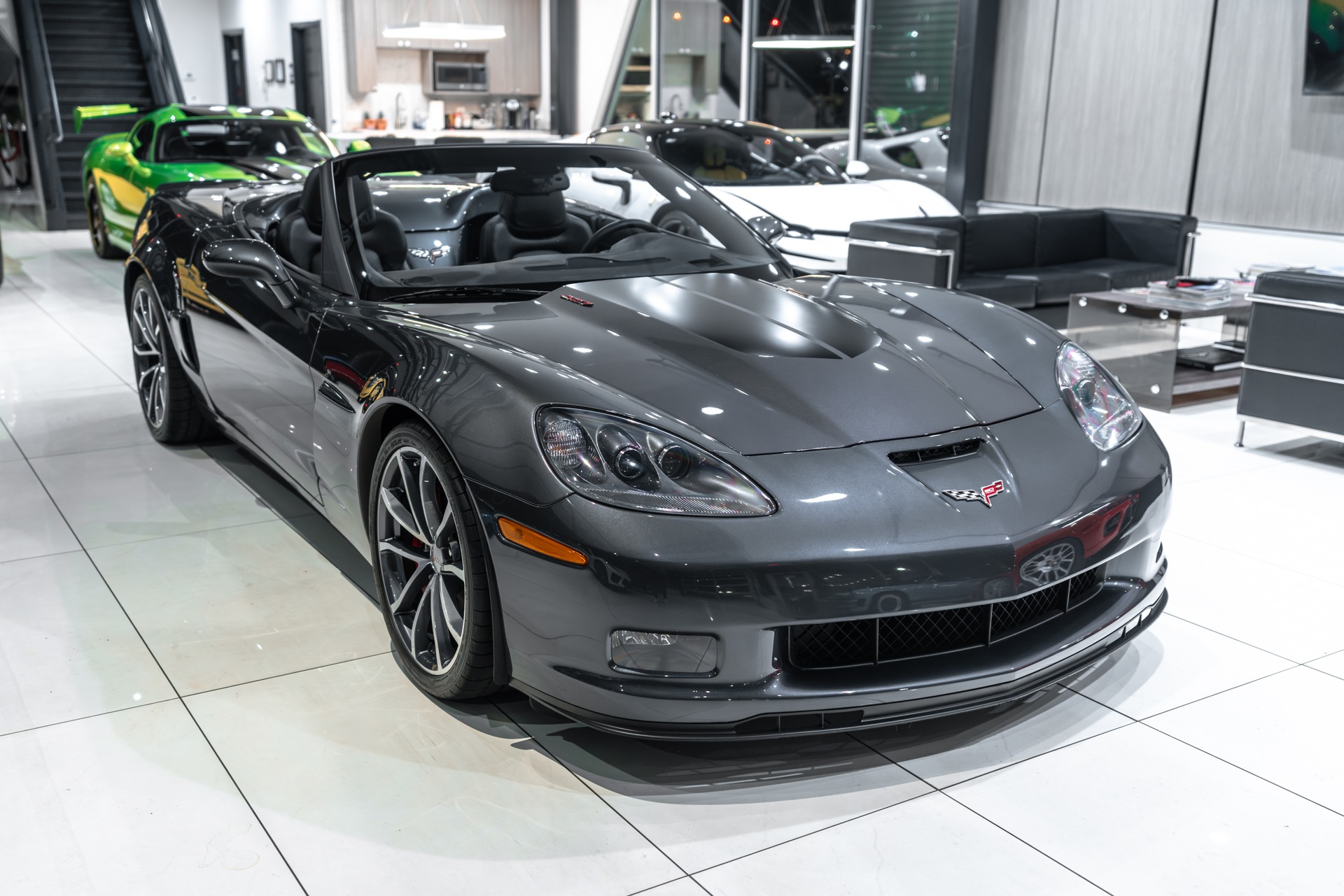 Used-2013-Chevrolet-Corvette-427-Collector-Edition---1SB--Low-Miles---70L-Conv--6-Speed-Manual