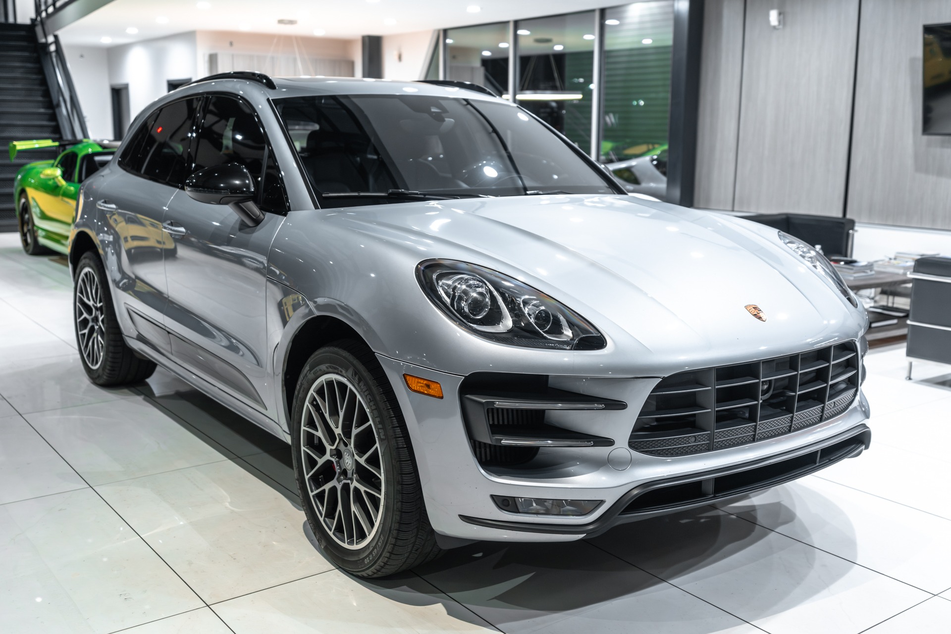 Used-2017-Porsche-Macan-Turbo-SUV-Premium-Pkg-Plus-Carbon-Fiber-Interior-HtdCooled-Front-Seats