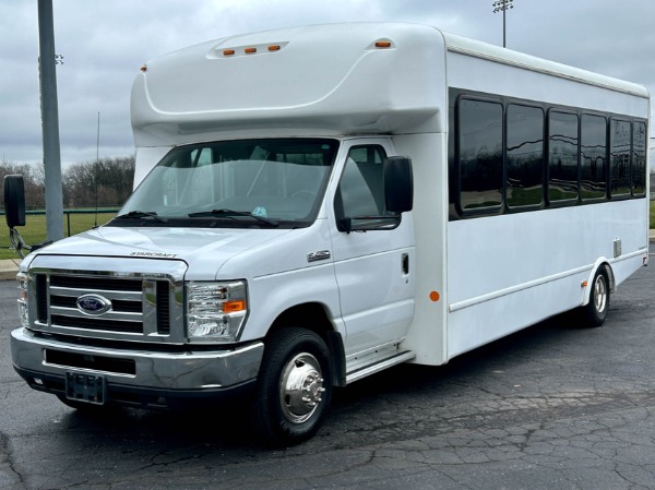 Used-2016-Ford-Econline-Super-Duty