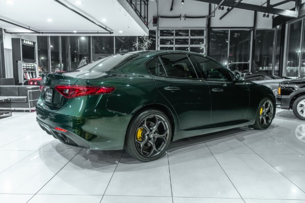 Used 2020 Alfa Romeo Giulia Ti Sport Sedan AWD Carbon Trim! Performance Pkg! RARE Spec! LOADED! for sale Sold at Chicago Motor Cars in West Chicago IL 60185 5