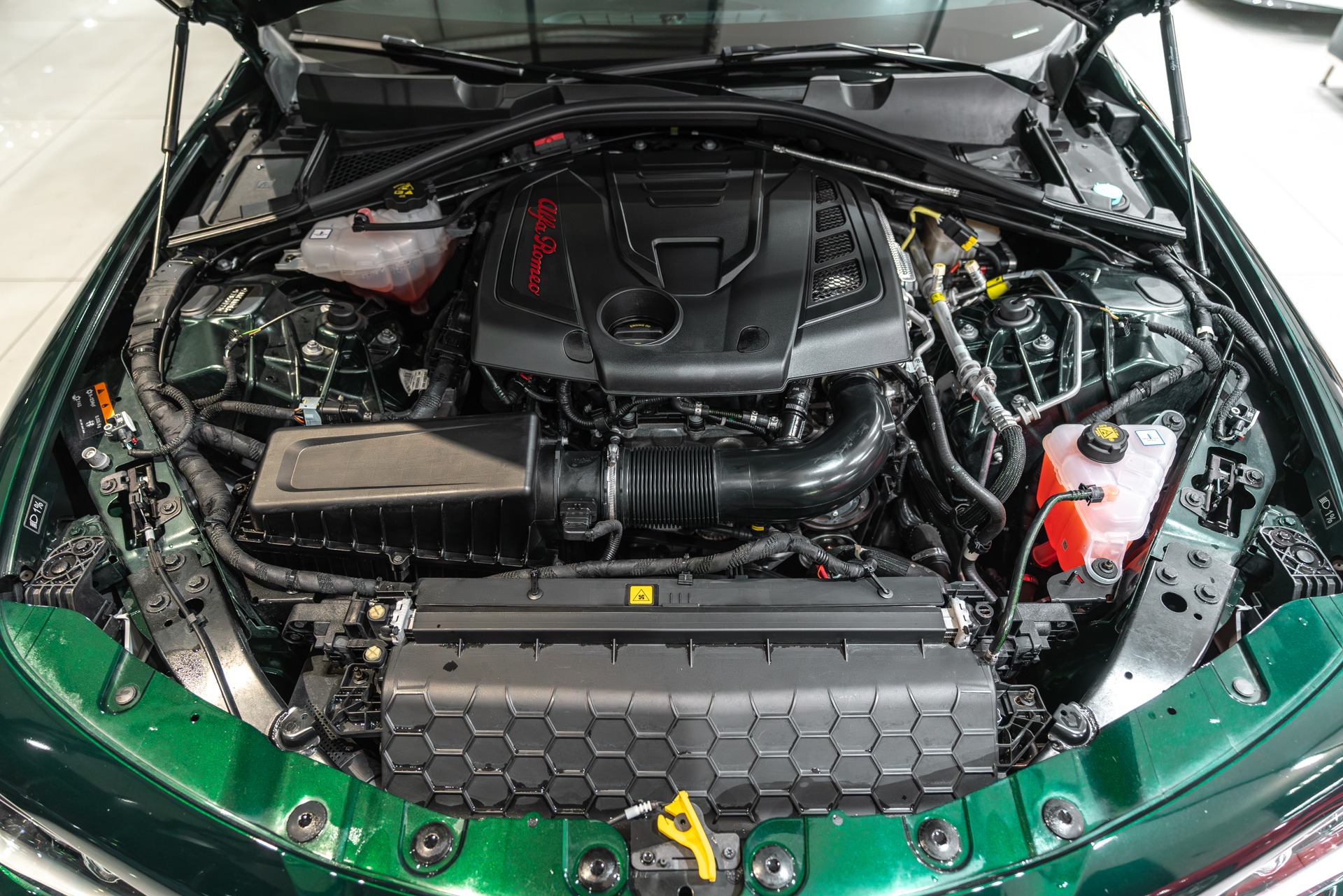 Used-2020-Alfa-Romeo-Giulia-Ti-Sport-Sedan-AWD-Carbon-Trim-Performance-Pkg-RARE-Spec-LOADED
