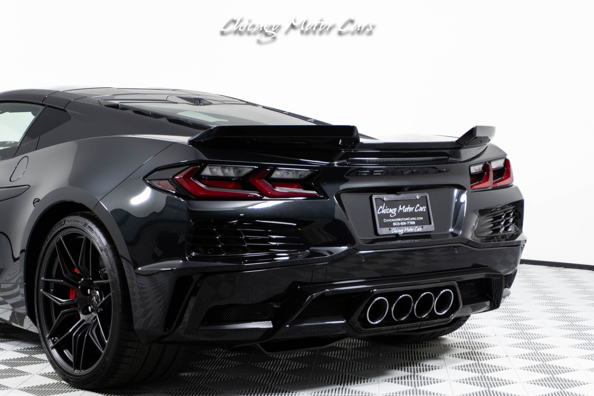 Used-2024-Chevrolet-Corvette-Z06-3LZ-Coupe-Only-4-Miles-Removable-Roof-Panel-Carbon-Fiber-Package-Loaded
