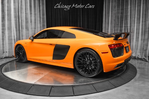 Used 2017 Audi R8 5.2 Quattro V10 $195k+MSRP Exclusive Factory Color $12k Exclusive Package for sale Sold at Chicago Motor Cars in West Chicago IL 60185 3
