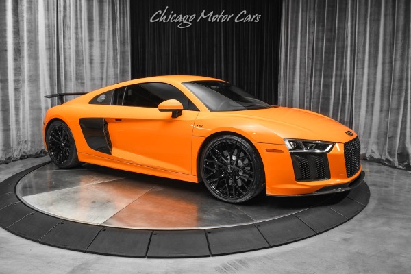 Used 2017 Audi R8 5.2 Quattro V10 $195k+MSRP Exclusive Factory Color $12k Exclusive Package for sale Sold at Chicago Motor Cars in West Chicago IL 60185 6