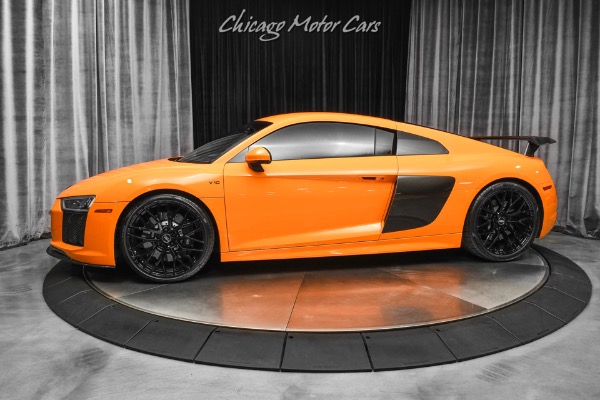 Used 2017 Audi R8 5.2 Quattro V10 $195k+MSRP Exclusive Factory Color $12k Exclusive Package for sale Sold at Chicago Motor Cars in West Chicago IL 60185 1