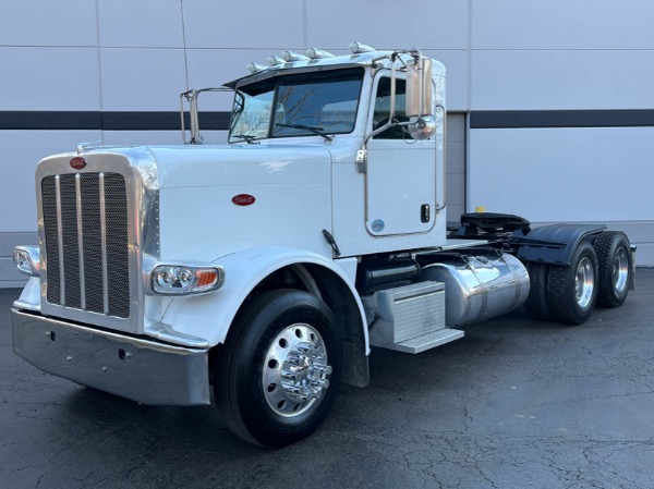 Used 2018 Peterbilt 389 Day Cab for sale Sold at Chicago Motor Cars in West Chicago IL 60185 1